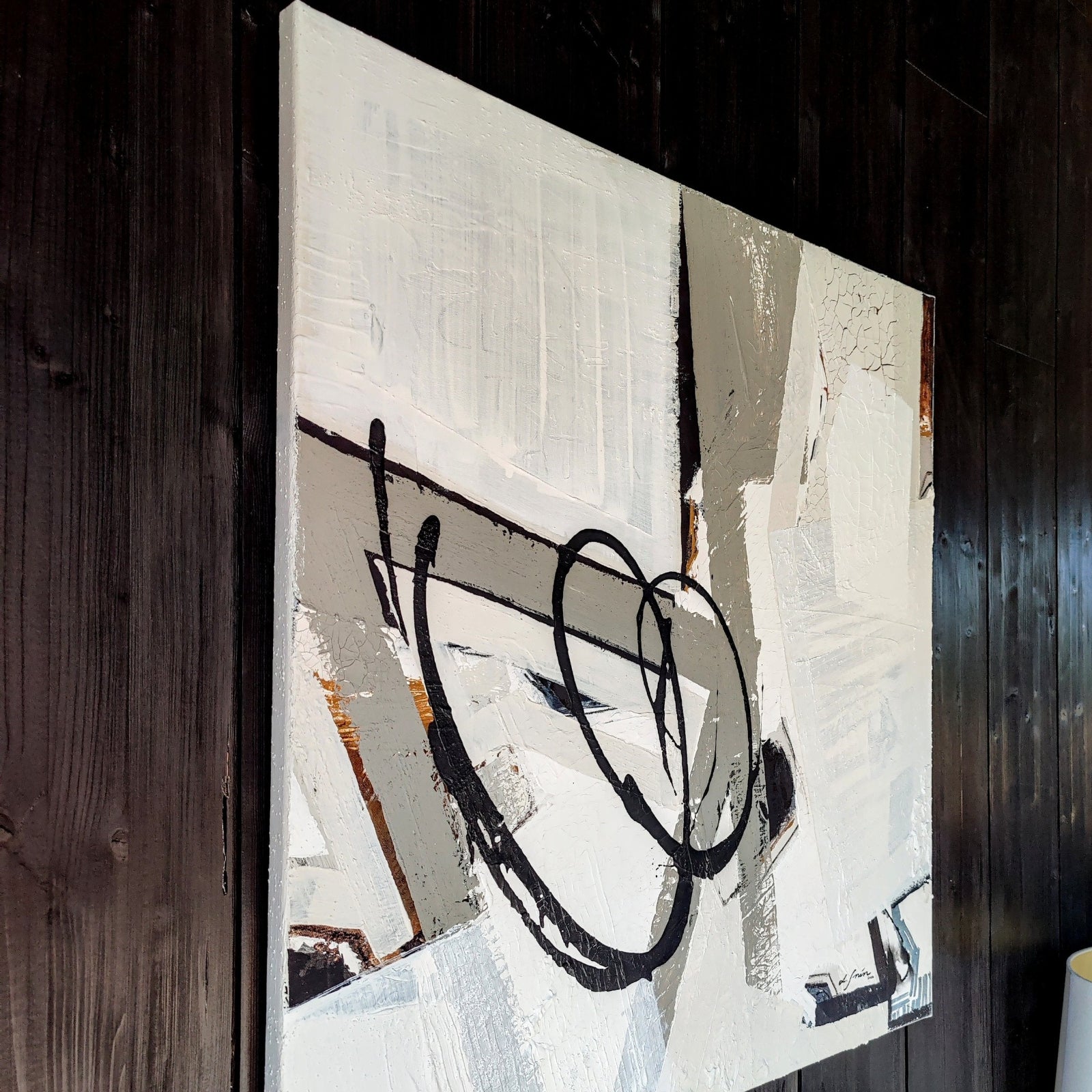 Empowering abstract artwork by Lotta Sirén. Textured painting.